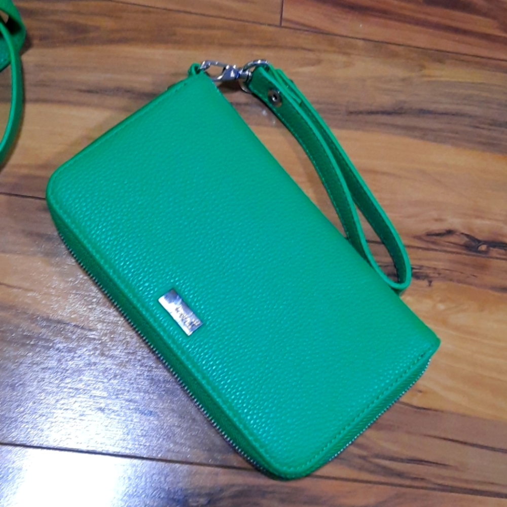 Jewell green clutch purse